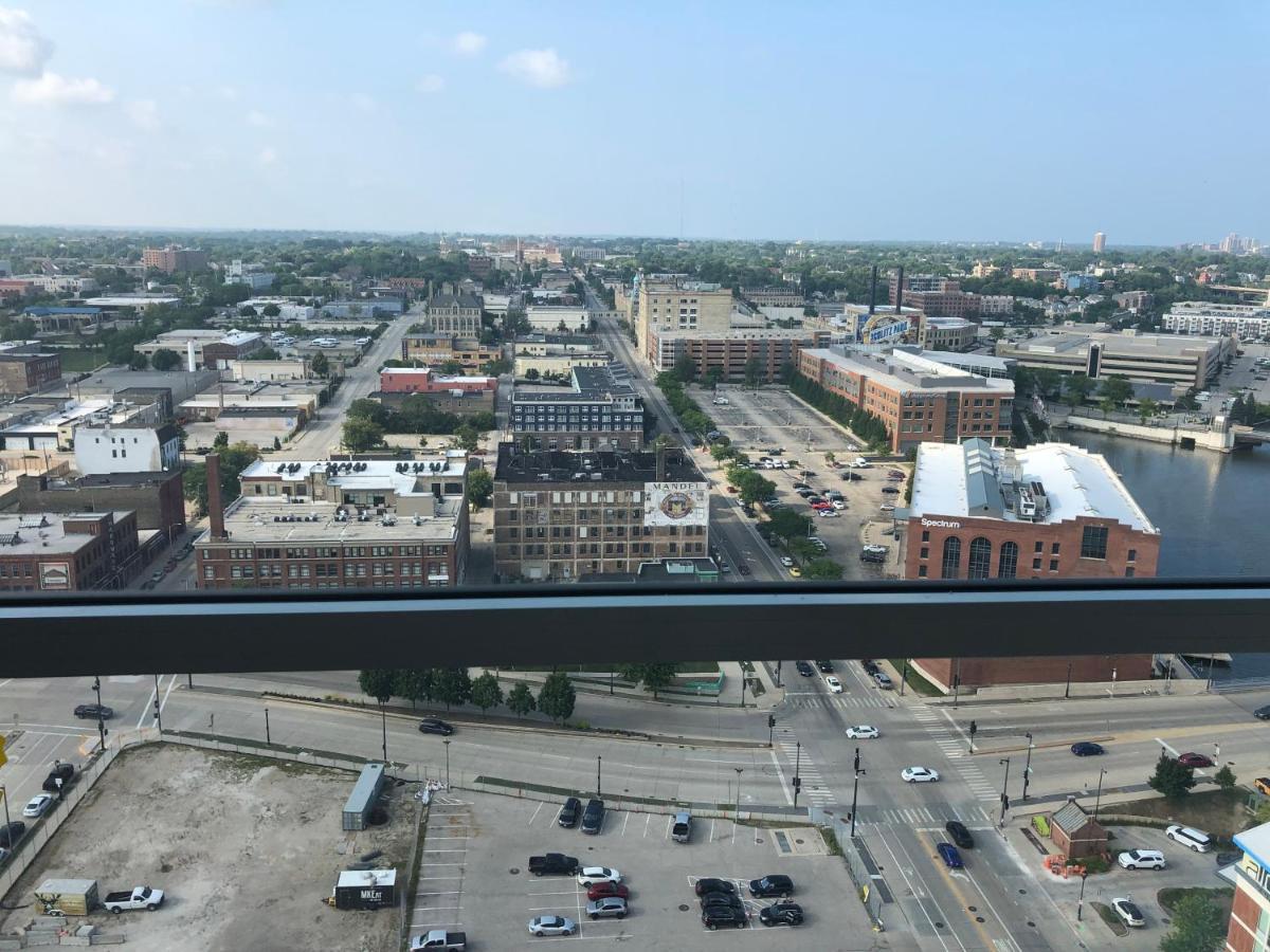 The Moderne Apartment Milwaukee Bagian luar foto
